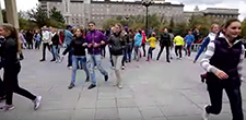 Флэшмоб по-русски - Сибиряки жгут